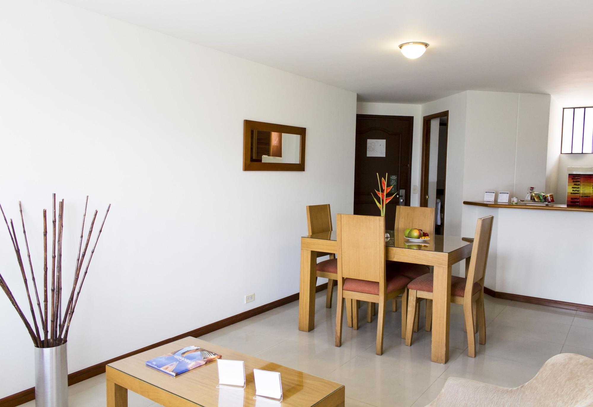 Portal Del Rodeo Apartahotel Медельїн Екстер'єр фото