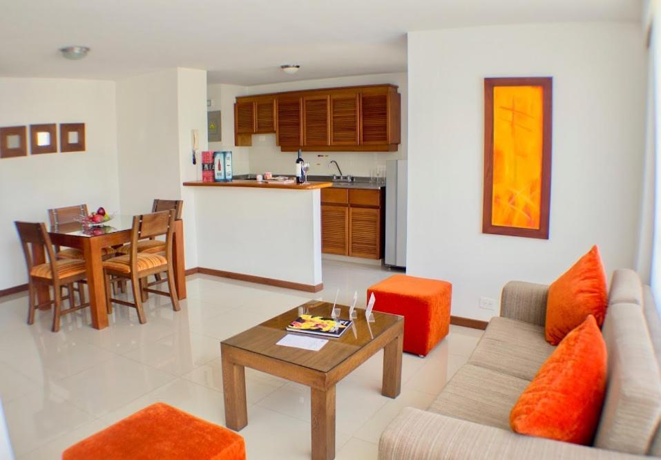 Portal Del Rodeo Apartahotel Медельїн Екстер'єр фото
