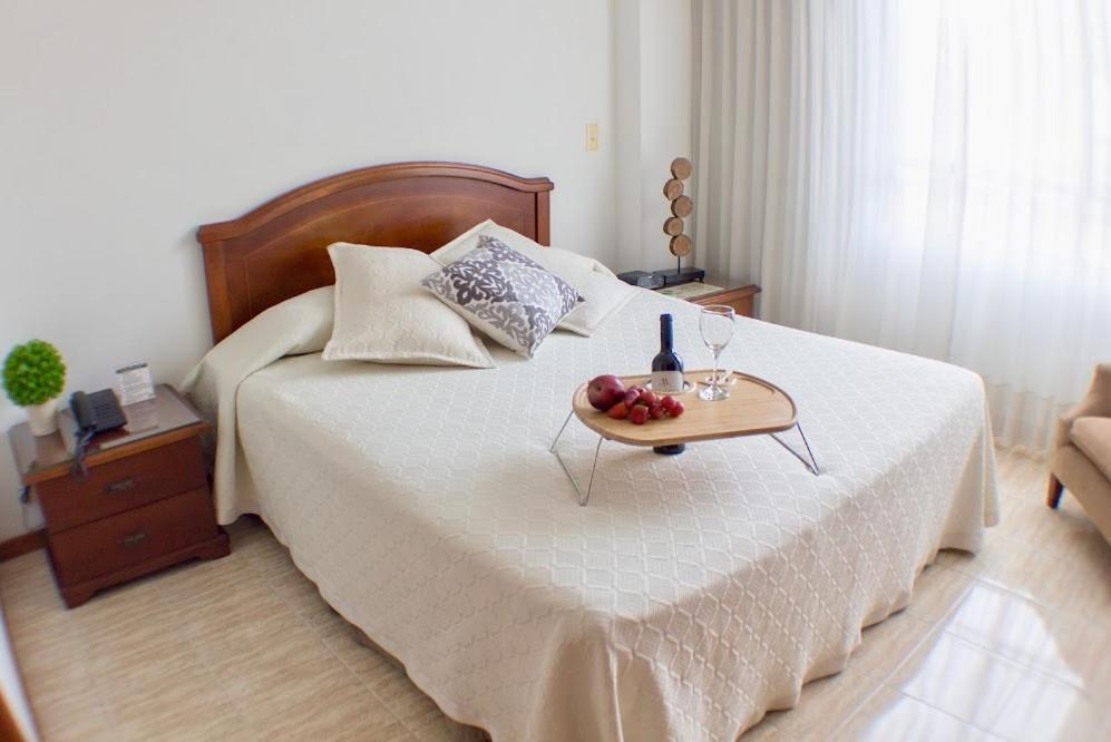 Portal Del Rodeo Apartahotel Медельїн Екстер'єр фото