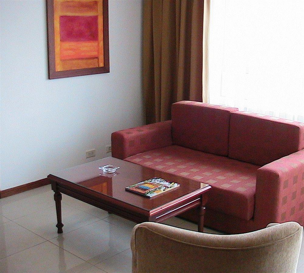 Portal Del Rodeo Apartahotel Медельїн Екстер'єр фото