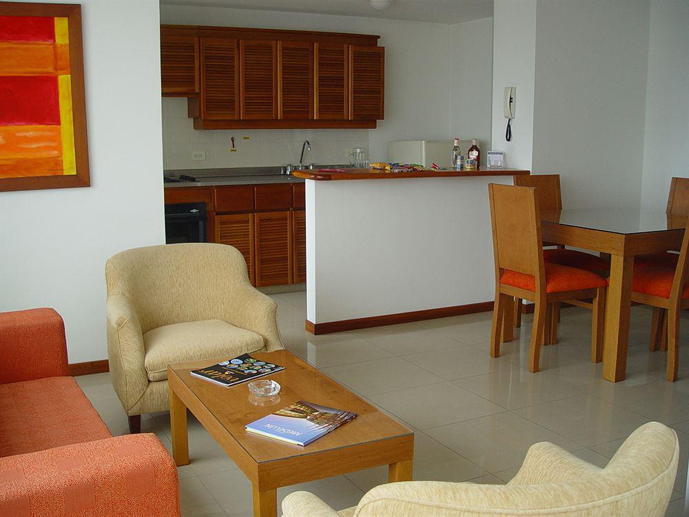 Portal Del Rodeo Apartahotel Медельїн Екстер'єр фото